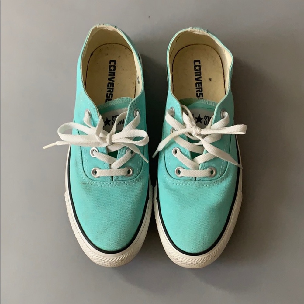 Women’s converse